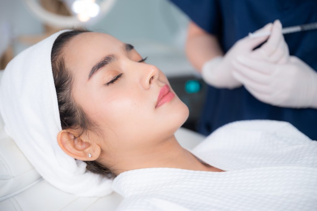 Why are Japanese women choosing cosmetic surgery in Thailand? Bibi Clinic explains popular procedures and points to note.