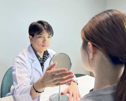 Thorough Counseling with Multilingual Support 