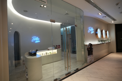 日本語対応可能！悩みに合ったピーリングを提案