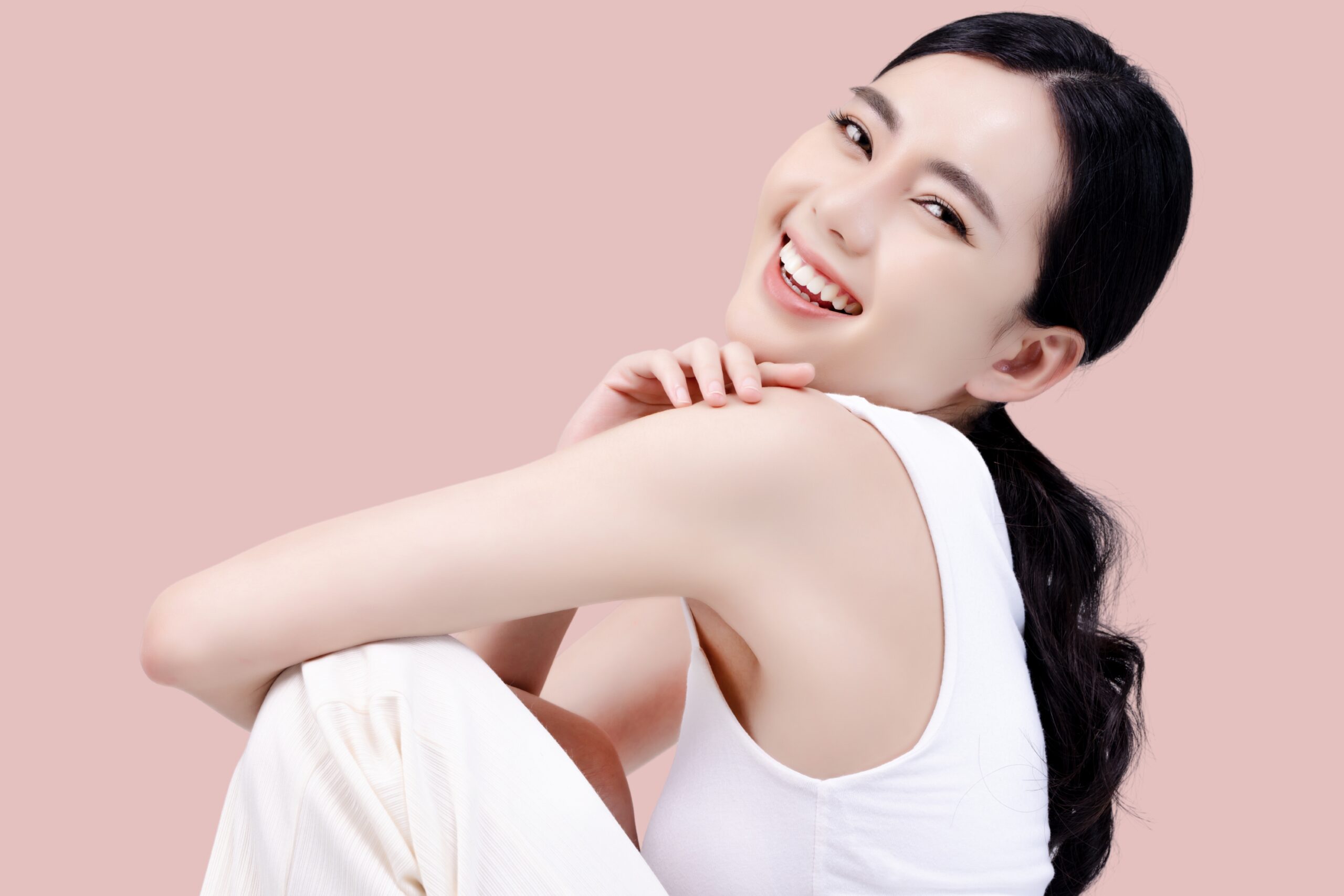 Women Improve the impression of your smile with Botox injections at the corners of your mouth! Bangkok Bibi Clinic's Commitment to Achieving Natural and Gentle Facial Expressions｜Bibi Clinic｜Bibi Clinic｜Bangkok Beauty Clinic, Thailand