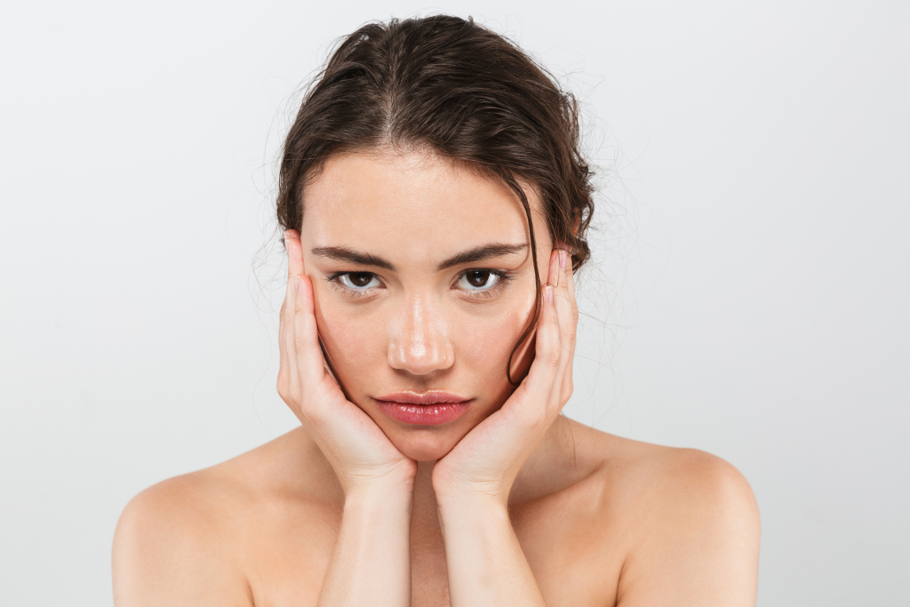 きつい印象になる