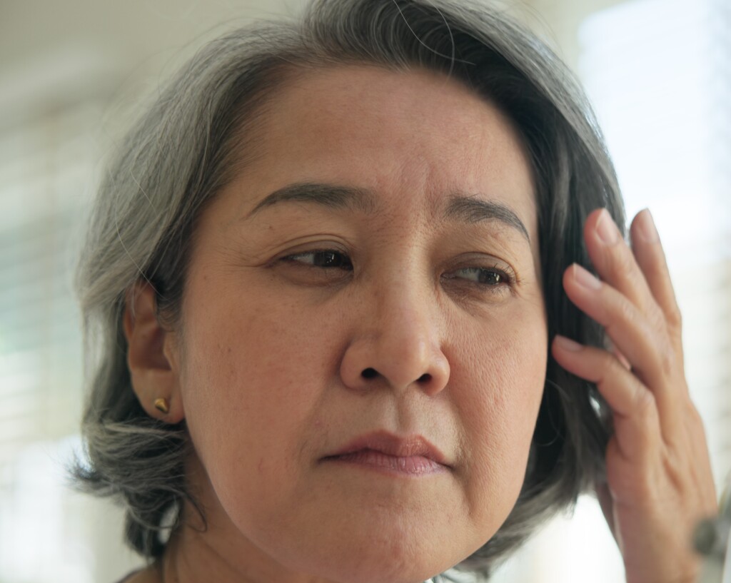 ゴルゴラインにより老けて見える