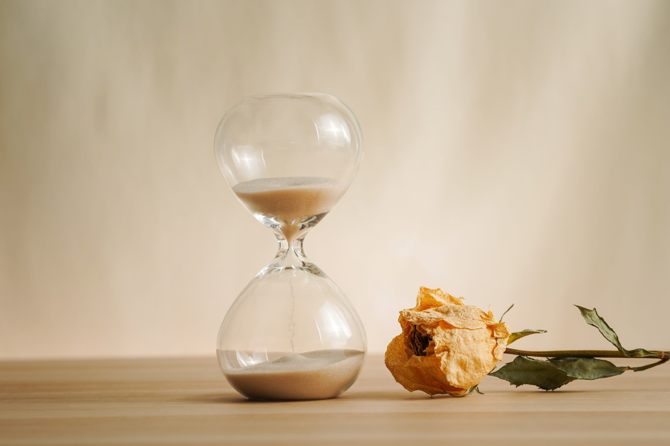 シミ取りのダウンタイムを徹底解説！赤み・メイク・経過・仕事への影響は？