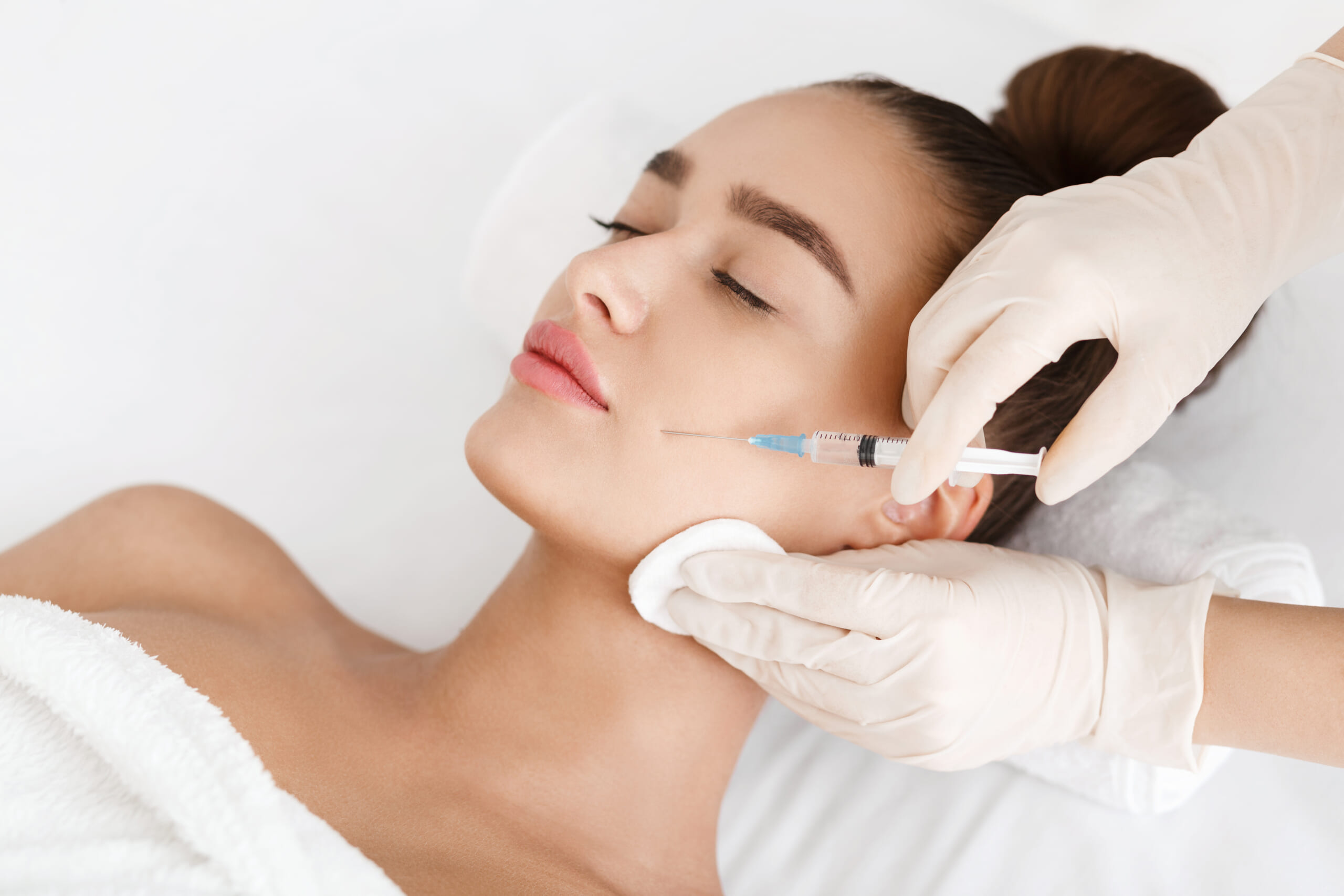Approaches blood circulation and thinning skin for brighter eyes