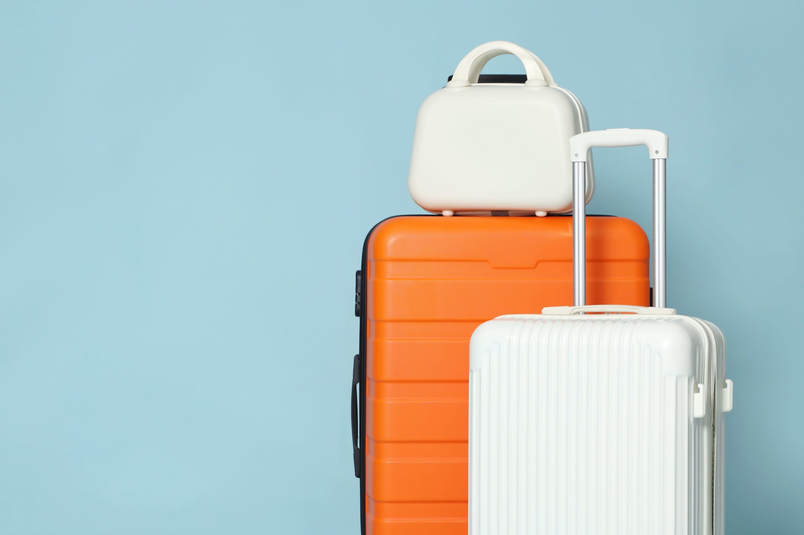 Travel suitcase